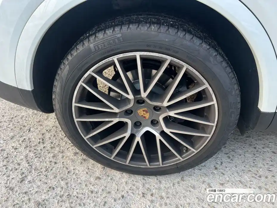 Porsche Cayenne 2020 3.0 Автомат в Москве № 165816, фото 9