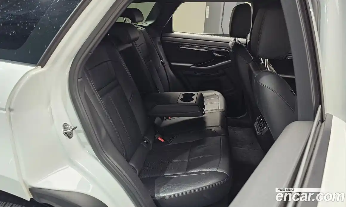 Land Rover Range-Rover Evoque 2022 2.0 Автомат в Москве № 166212, фото 12