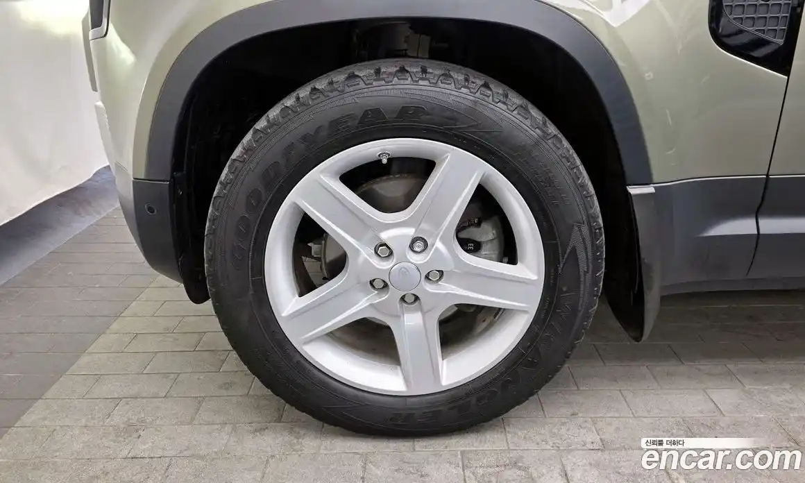 Land Rover Defender 2020 2.0 Автомат в Москве № 166319, фото 12