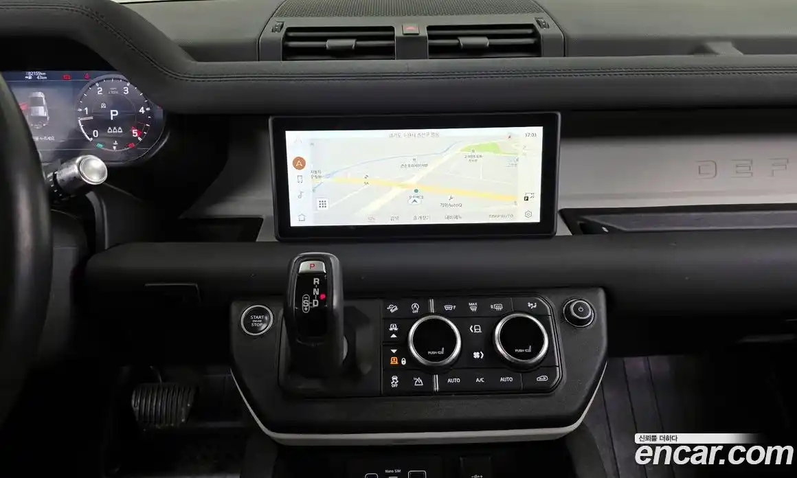 Land Rover Defender 2020 2.0 Автомат в Москве № 166319, фото 4