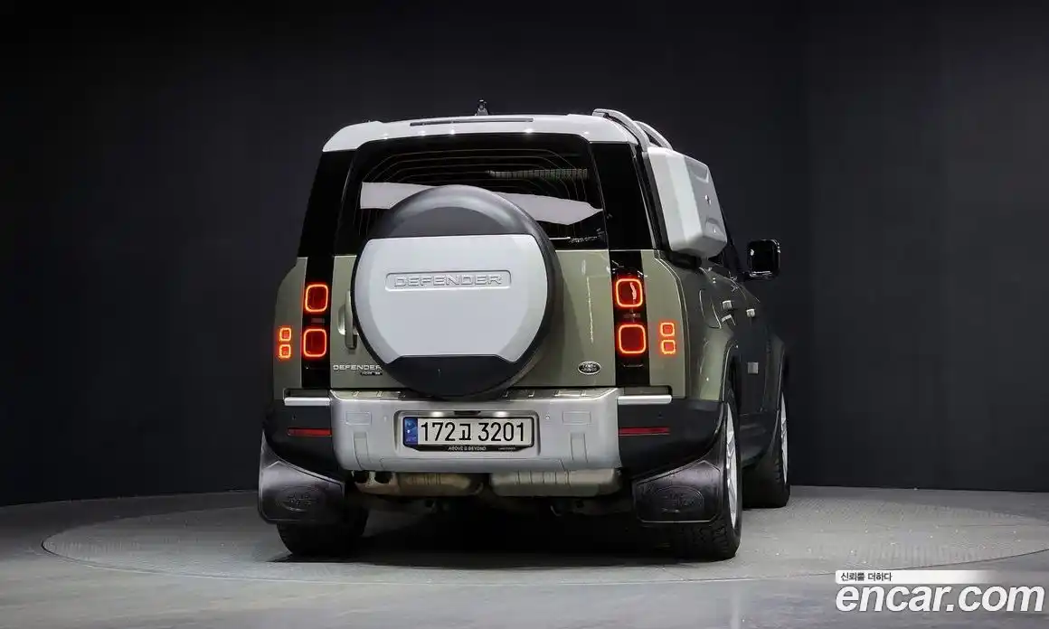 Land Rover Defender 2020 2.0 Автомат в Москве № 166319, фото 6