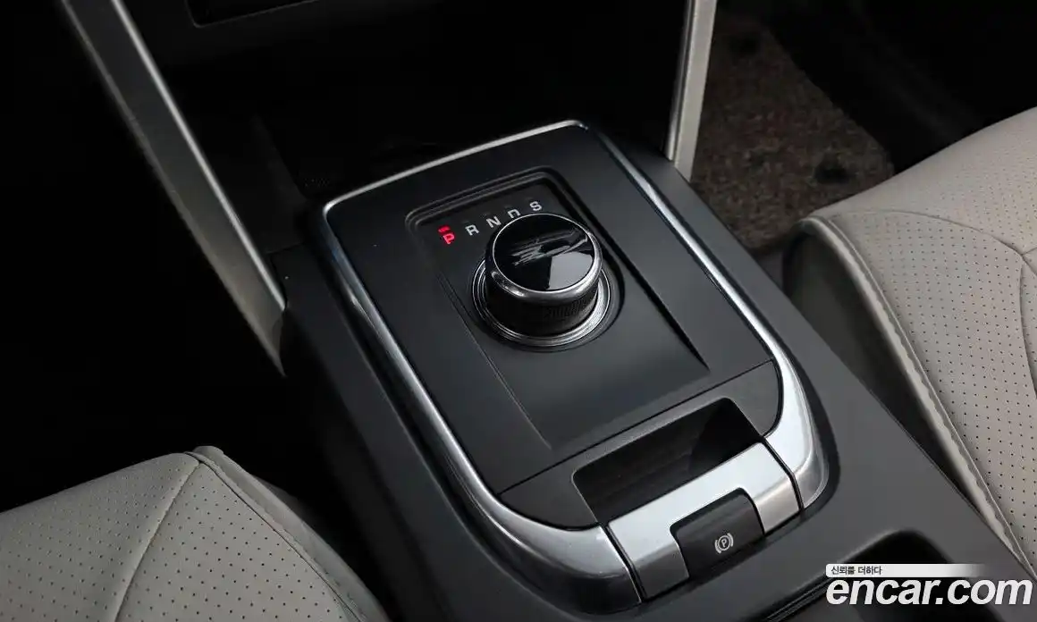 Land Rover Discovery Sport 2017 2.0 Автомат в Москве № 166594, фото 17