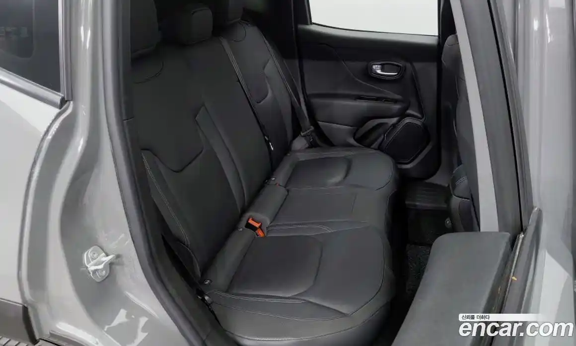 Jeep Renegade 2020 1.6 Автомат в Москве № 169983, фото 8