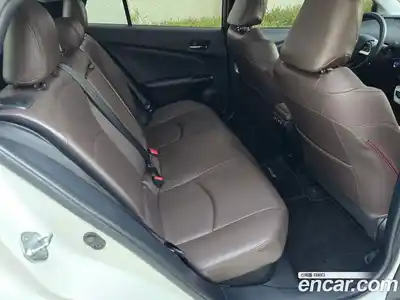 Toyota Prius 2017 1.8 Автомат в Москве № 170362, миниатюра 9