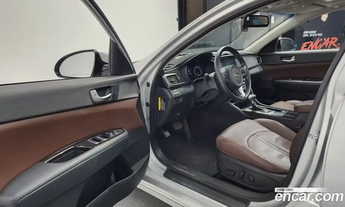 Kia K5 2016 2.0 Автомат в Москве № 17328, фото 3