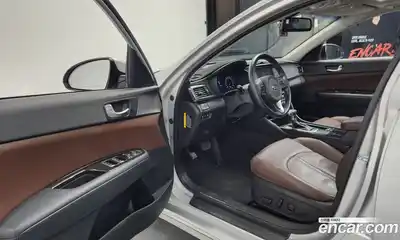 Kia K5 2016 2.0 Автомат в Москве № 17328, миниатюра 3