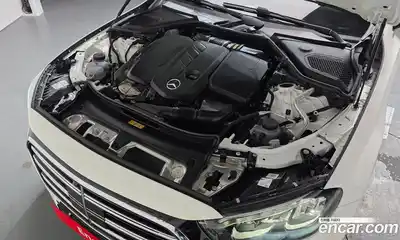 Mercedes-Benz E-Class 2024 2.0 Автомат в Москве № 176342, миниатюра 8