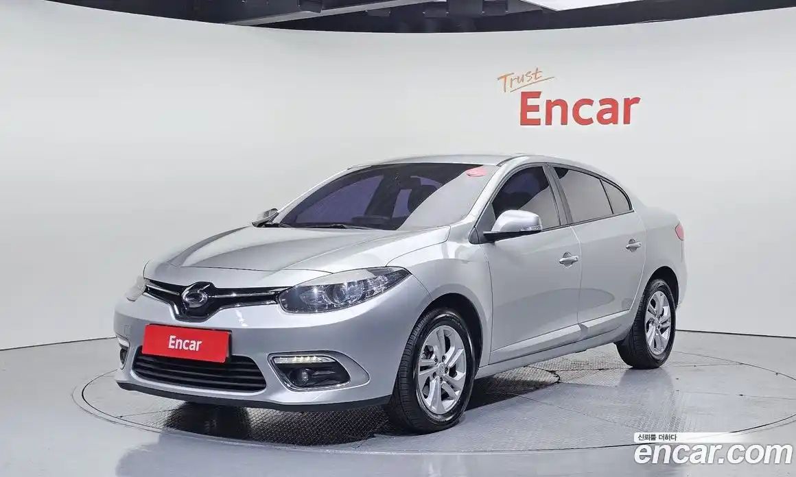 Renault SM3 2017 1.6 Автомат в Москве № 180737, фото 1