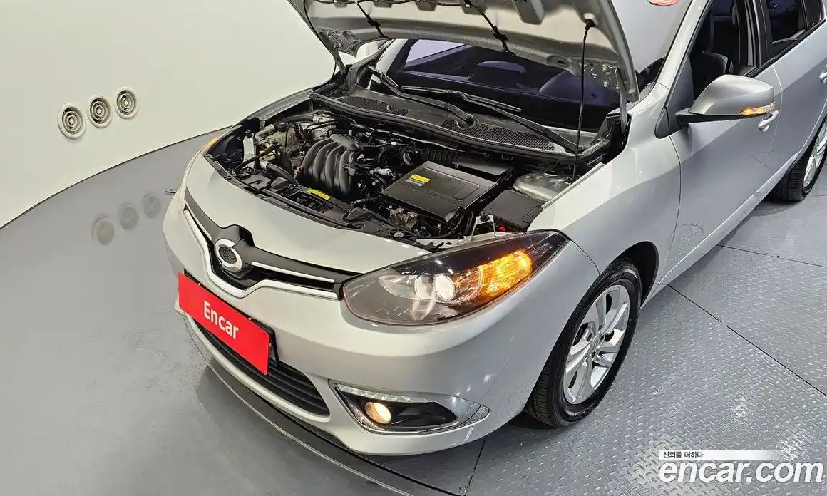 Renault SM3 2017 1.6 Автомат в Москве № 180737, фото 6