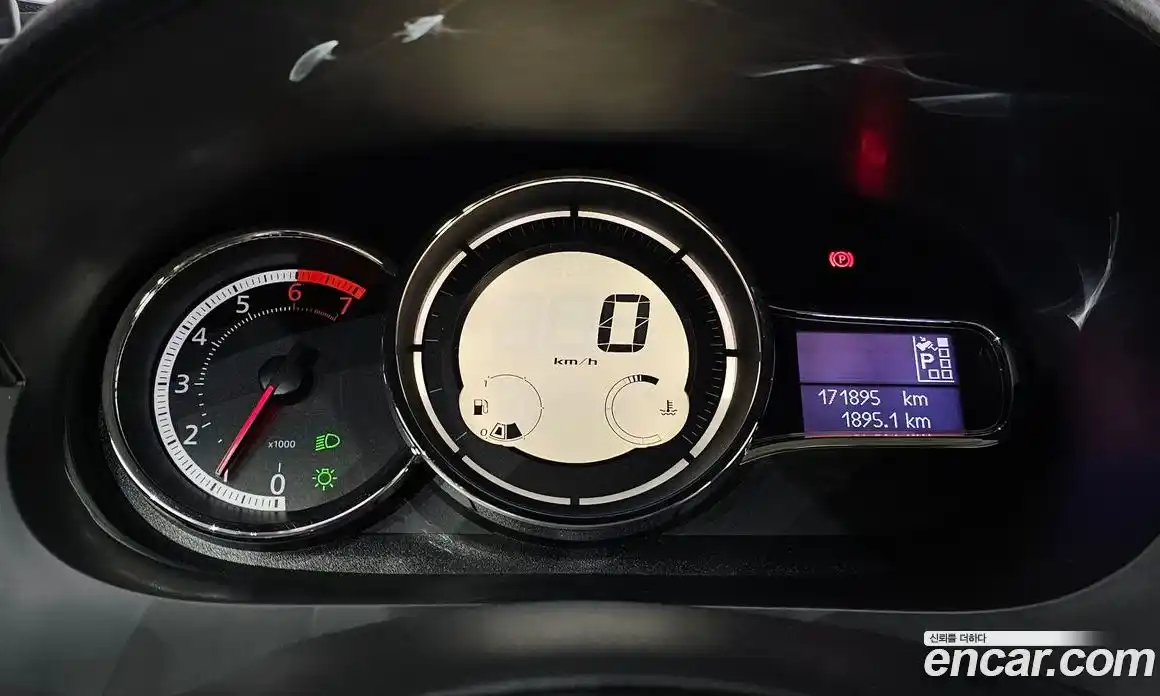 Renault SM3 2017 1.6 Автомат в Москве № 180737, фото 8