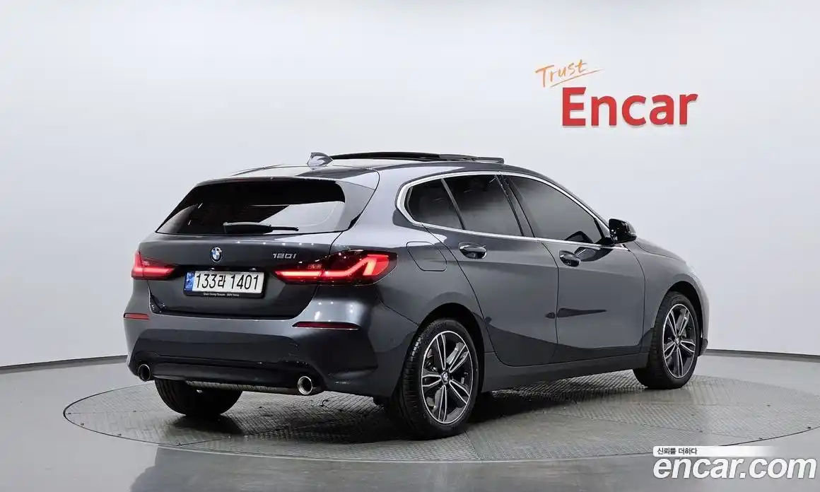 BMW 1-Series 2021 2.0 Автомат в Москве № 189638, фото 11