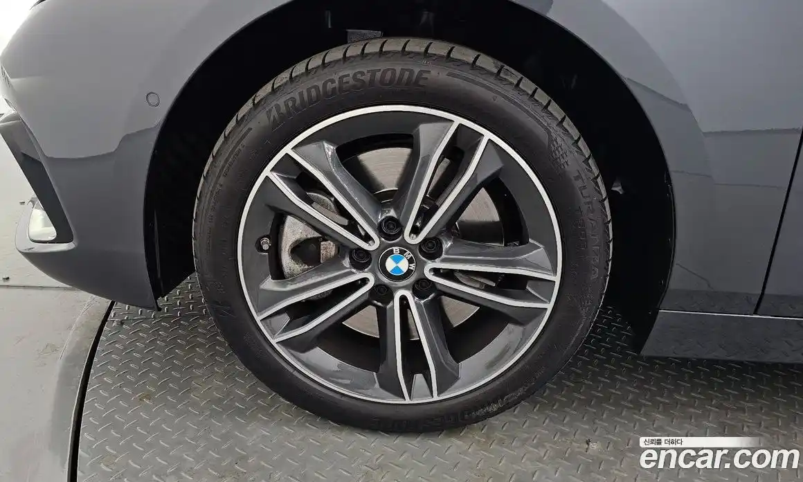 BMW 1-Series 2021 2.0 Автомат в Москве № 189638, фото 3