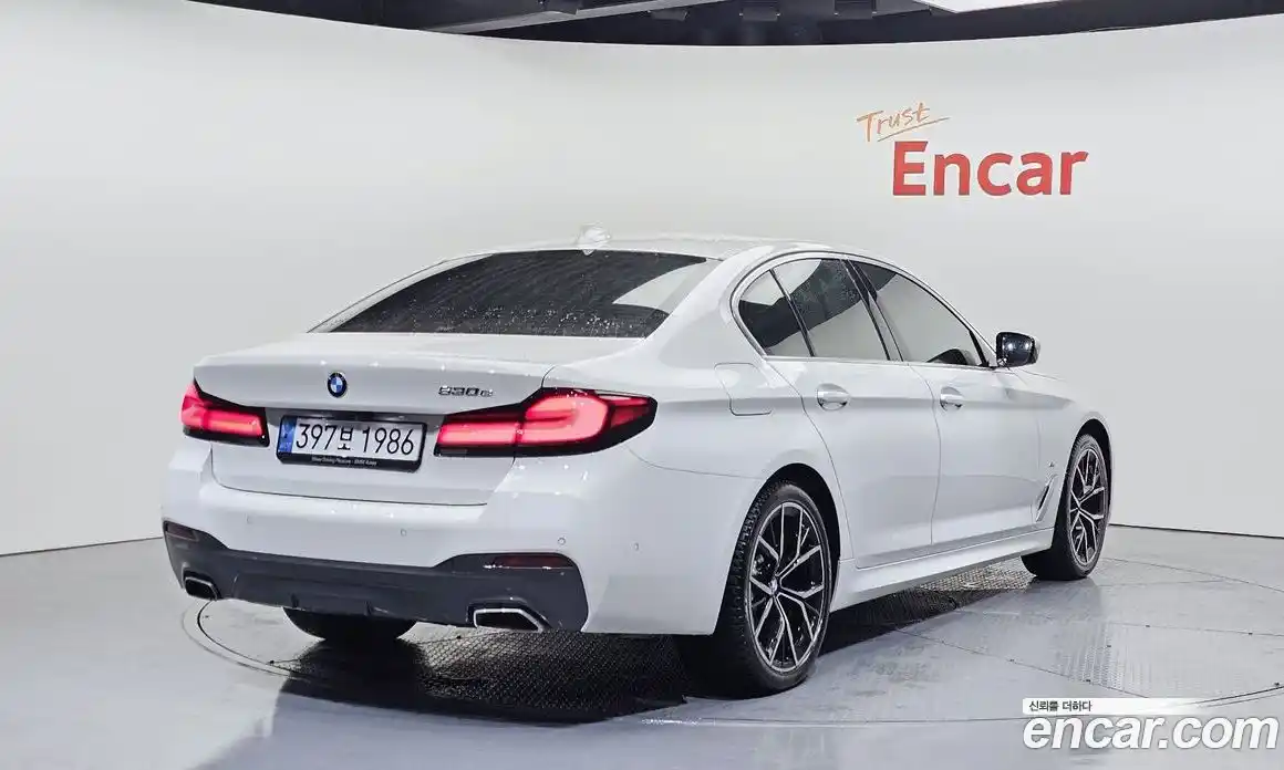 BMW 5-Series 2021 2.0 Автомат в Москве № 191452, фото 3