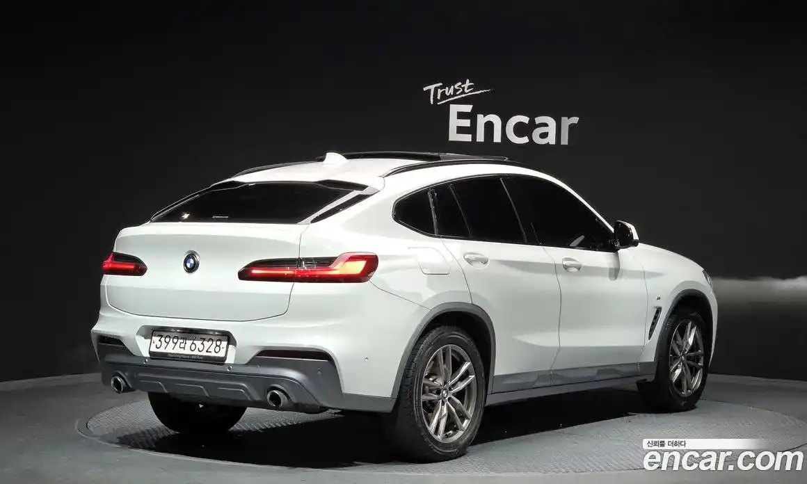 BMW X4 2021 2.0 Автомат в Москве № 192687, фото 1