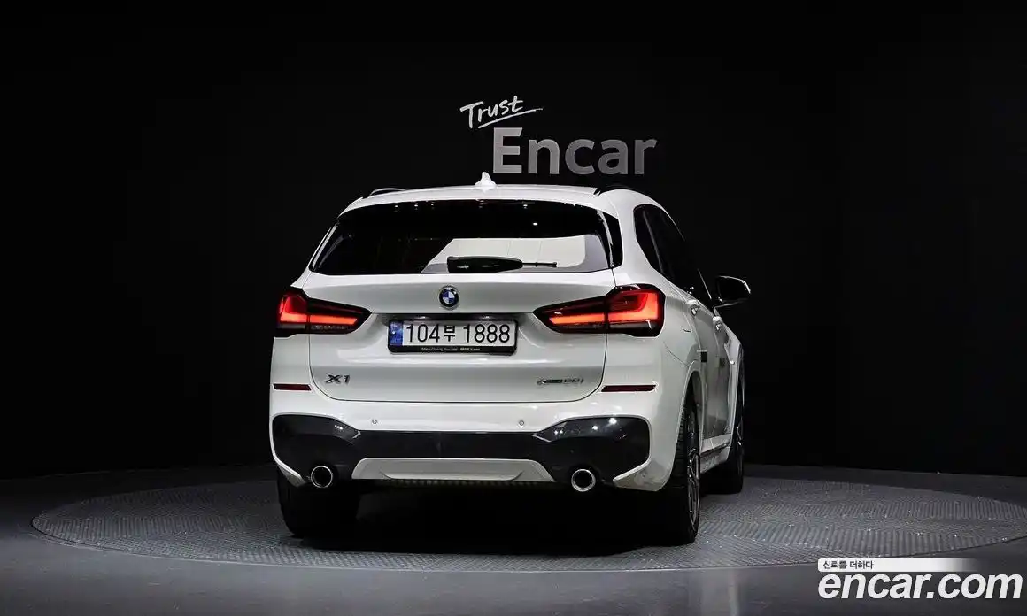 BMW X1 2022 2.0 Автомат в Москве № 192944, фото 9