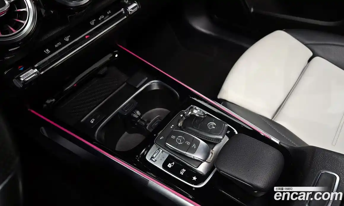 Mercedes-Benz GLB-Class 2020 2.0 Автомат в Москве № 194636, фото 17