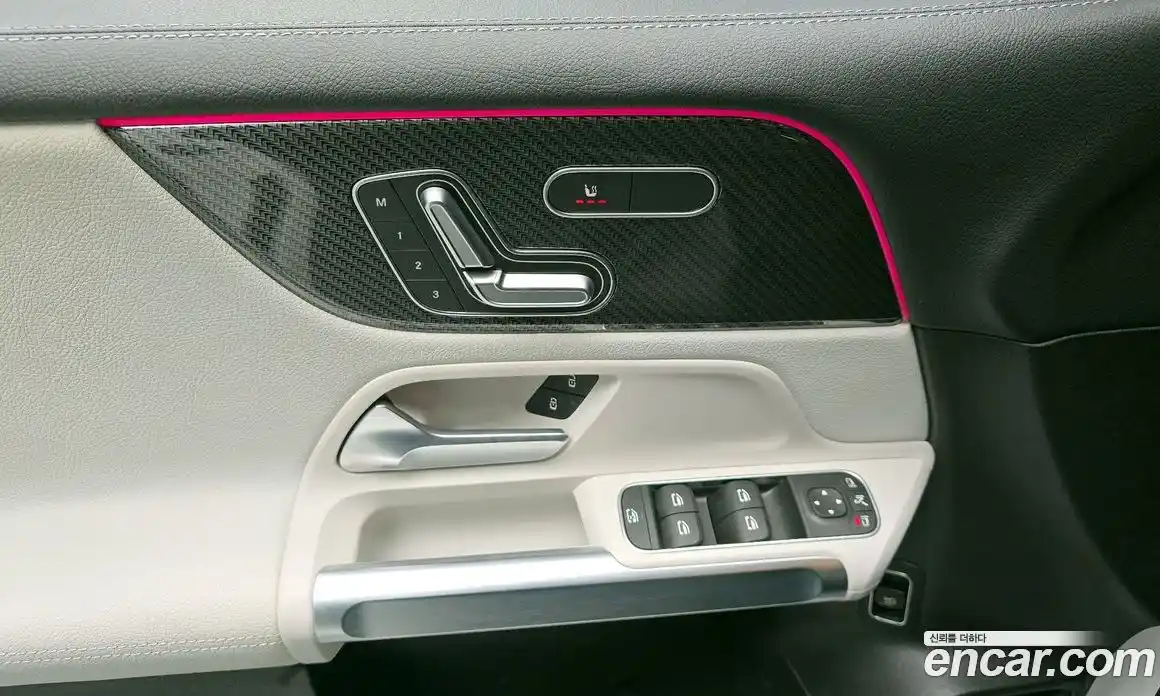 Mercedes-Benz GLB-Class 2020 2.0 Автомат в Москве № 194636, фото 18