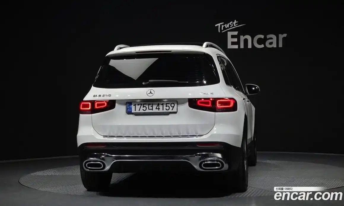 Mercedes-Benz GLB-Class 2020 2.0 Автомат в Москве № 194636, фото 4