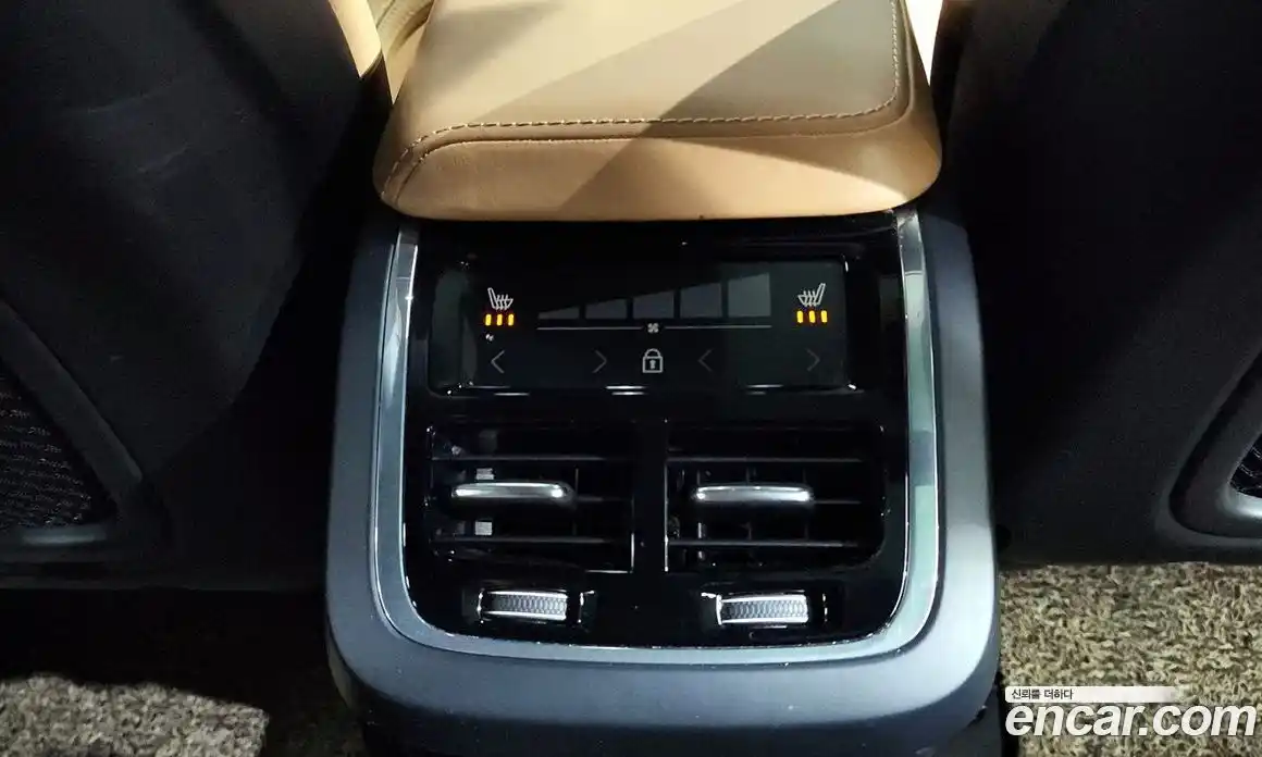 Volvo XC60 2020 2.0 Автомат в Москве № 197004, фото 18