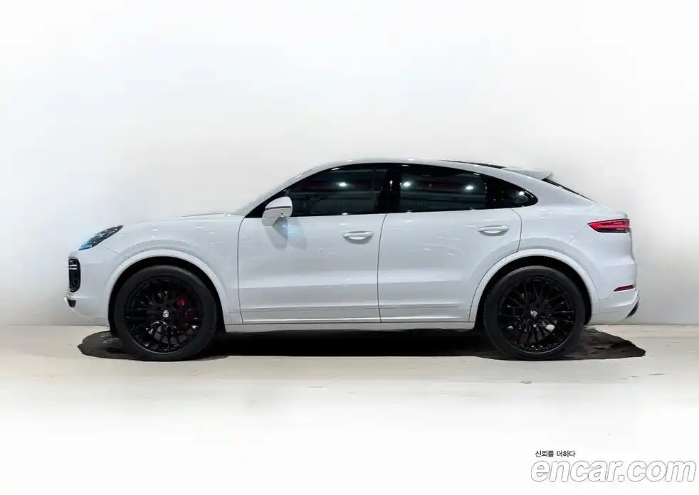 Porsche Cayenne 2021 3.0 Автомат в Москве № 197924, фото 1