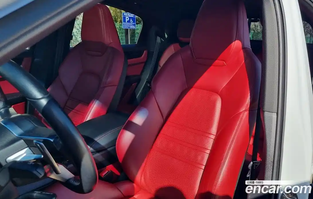 Porsche Cayenne 2021 3.0 Автомат в Москве № 197924, фото 10