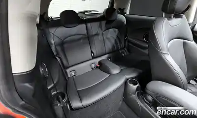 Mini Cooper 2019 2.0 Автомат в Москве № 198420, миниатюра 12