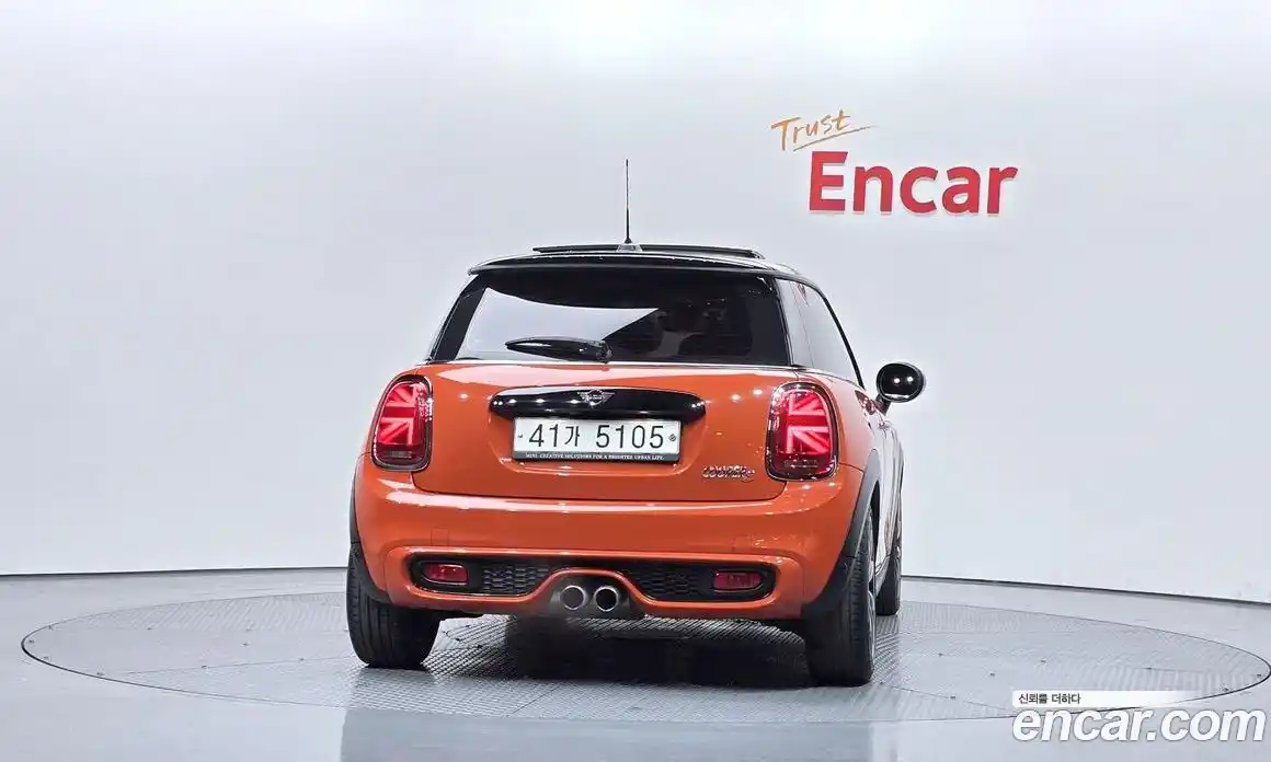 Mini Cooper 2019 2.0 Автомат в Москве № 198420, фото 4