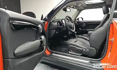 Mini Cooper 2019 2.0 Автомат в Москве № 198420, миниатюра 10