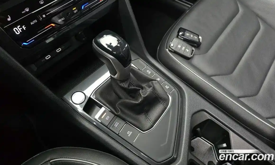 Volkswagen Tiguan 2023 2.0 Автомат в Москве № 198959, фото 13