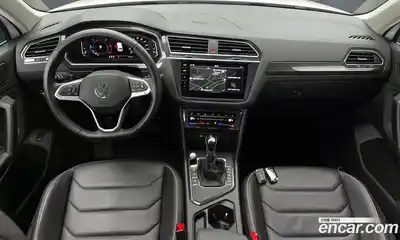 Volkswagen Tiguan 2023 2.0 Автомат в Москве № 198959, миниатюра 4