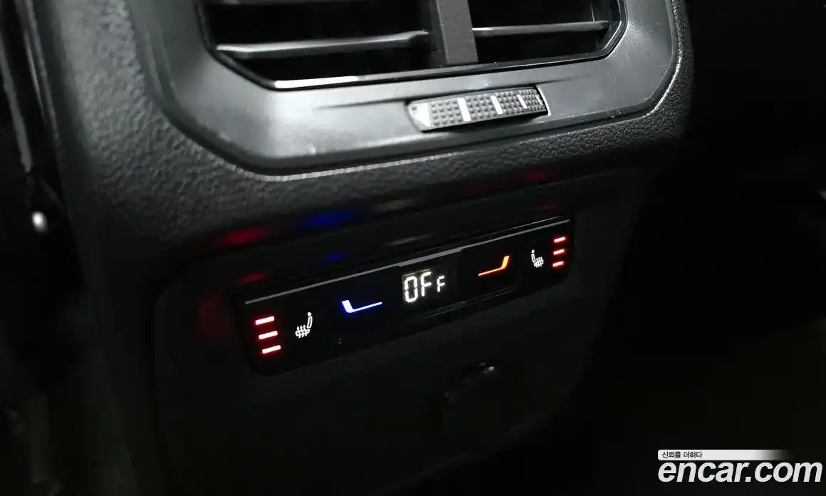 Volkswagen Tiguan 2023 2.0 Автомат в Москве № 198959, фото 10