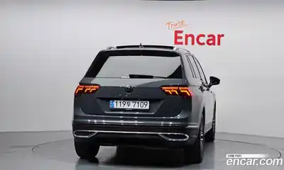 Volkswagen Tiguan 2024 2.0 Автомат в Москве № 198986, миниатюра 4