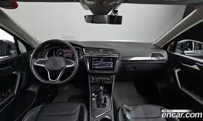 Volkswagen Tiguan 2024 2.0 Автомат в Москве № 198986, миниатюра 7