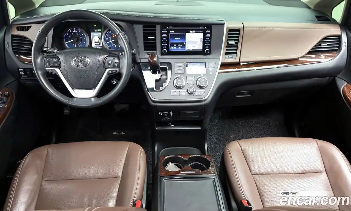 Toyota Sienna 2020 3.5 Автомат в Москве № 199601, фото 4