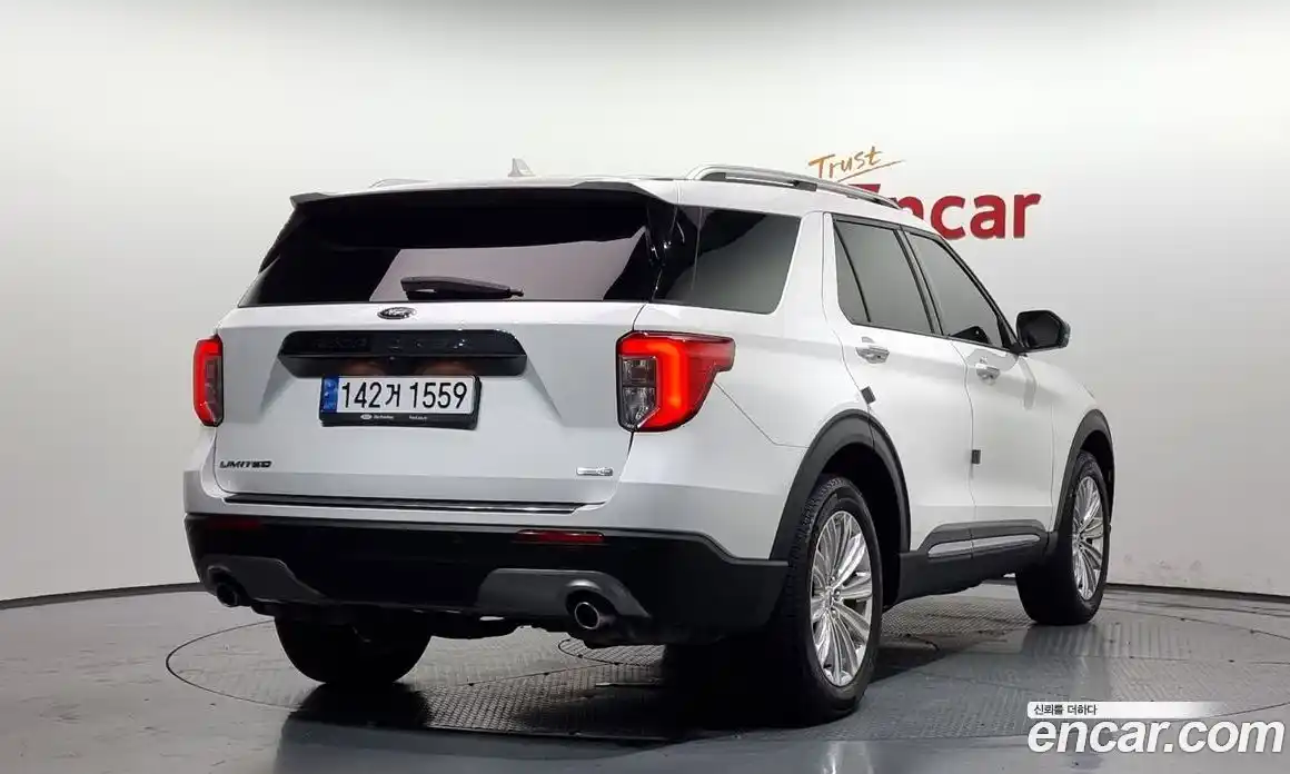 Ford Explorer 2020 2.3 Автомат в Москве № 199721, фото 2