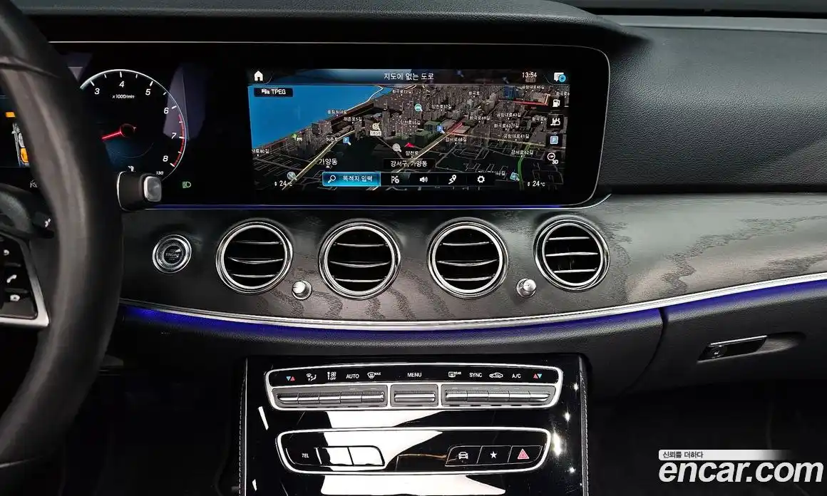 Mercedes-Benz E-Class 2023 2.0 Автомат в Москве № 203751, фото 4