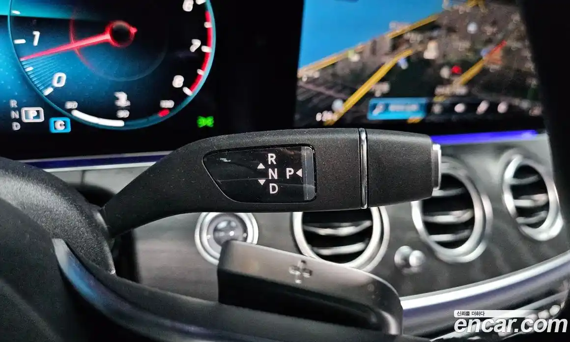 Mercedes-Benz E-Class 2023 2.0 Автомат в Москве № 203751, фото 8