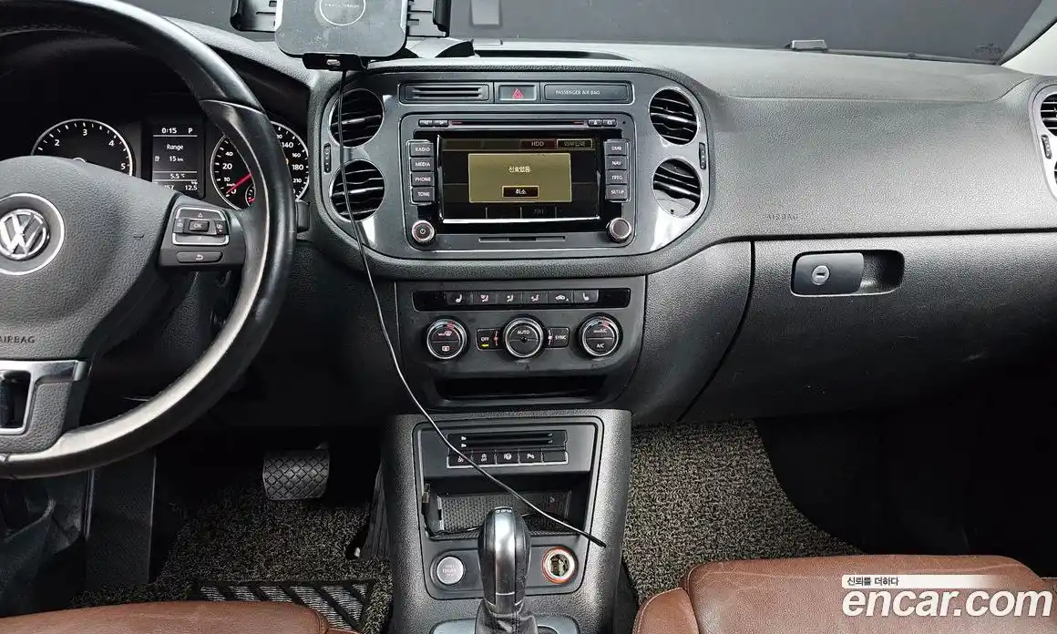 Volkswagen Tiguan 2016 2.0 Автомат в Москве № 204553, фото 12