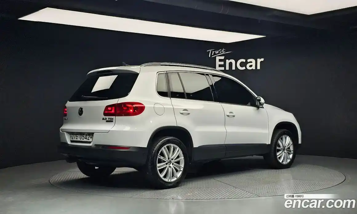 Volkswagen Tiguan 2016 2.0 Автомат в Москве № 204553, фото 17