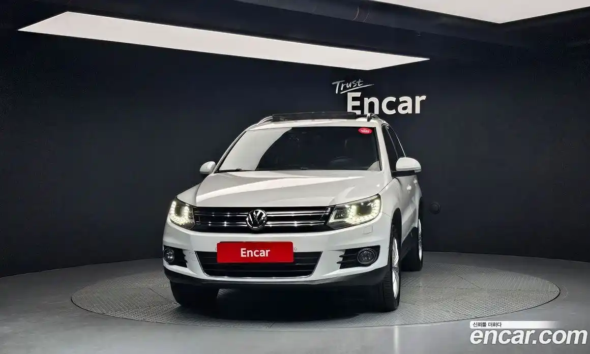 Volkswagen Tiguan 2016 2.0 Автомат в Москве № 204553, фото 7