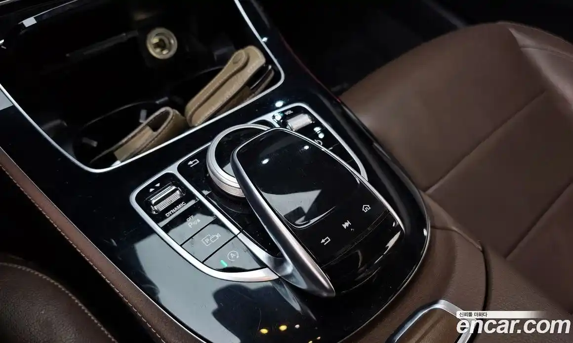 Mercedes-Benz E-Class 2017 2.0 Автомат в Москве № 212205, фото 11