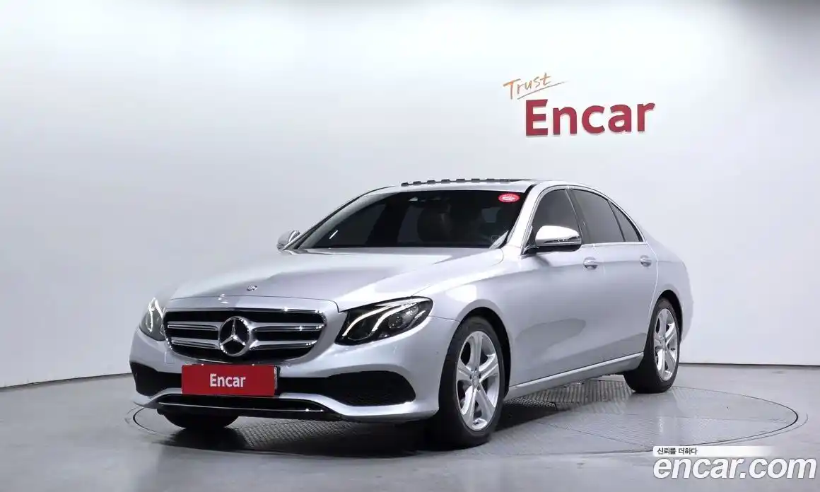 Mercedes-Benz E-Class 2017 2.0 Автомат в Москве № 212205, фото 19