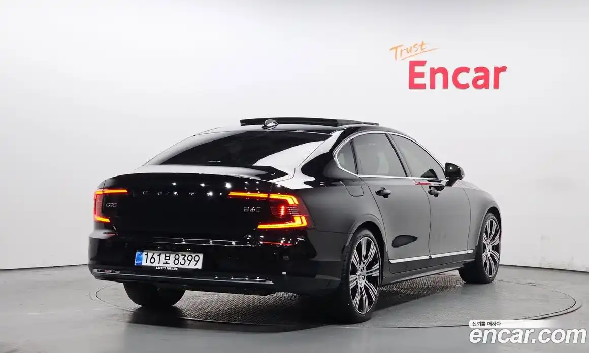 Volvo S90 2024 2.0 Автомат в Москве № 212806, фото 2