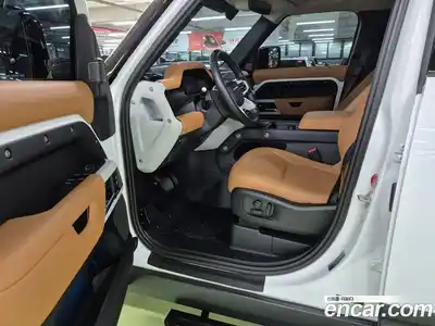 Land Rover Defender 2023 3.0 Автомат в Москве № 213315, миниатюра 8