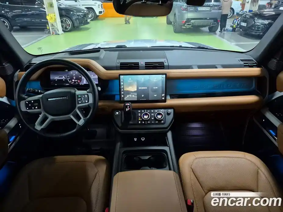 Land Rover Defender 2023 3.0 Автомат в Москве № 213315, фото 10