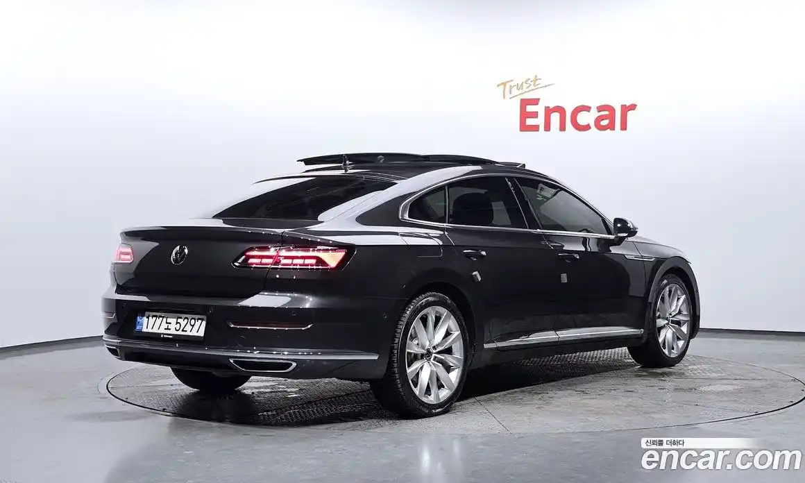 Volkswagen Arteon 2022 2.0 Автомат в Москве № 214907, фото 2