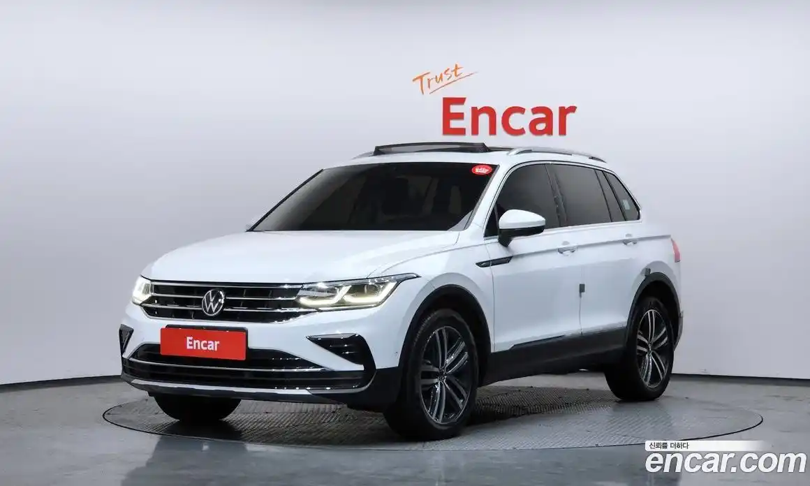 Volkswagen Tiguan 2023 2.0 Автомат в Москве № 215116, фото 16