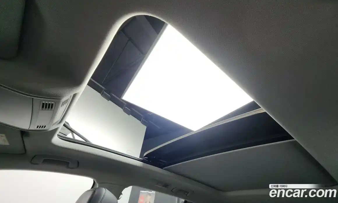 Volkswagen Tiguan 2023 2.0 Автомат в Москве № 215116, фото 8