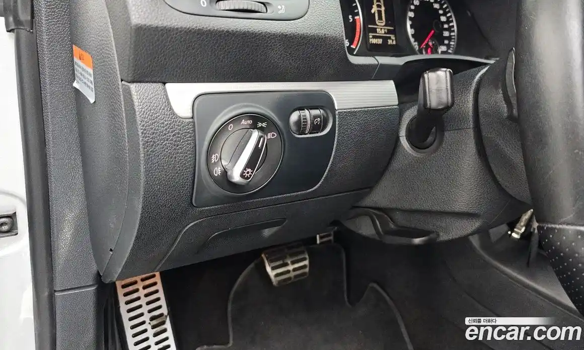 Volkswagen Scirocco 2014 2.0 Автомат в Москве № 215343, фото 18