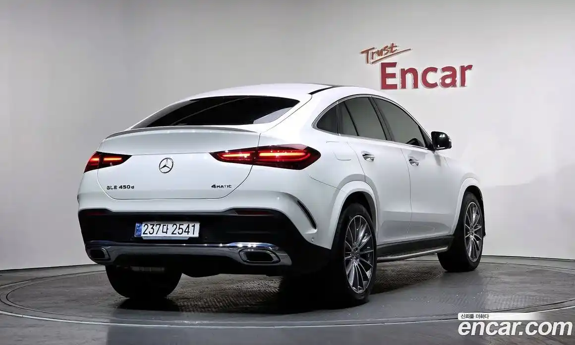 Mercedes-Benz GLE-Class 2024 3.0 Автомат в Москве № 218880, фото 9